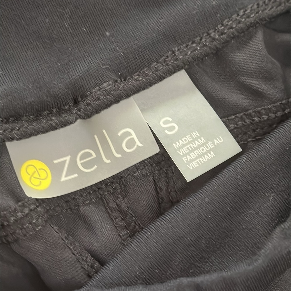Zella all day lightweight jogger zip pocket
Elastic waist black size small NWT - Picture 7 of 9